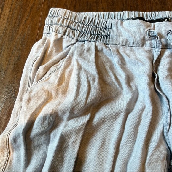ARITZIA Talula Los Feliz Chambray Joggers Light Blue Wash | S - Picture 7 of 11